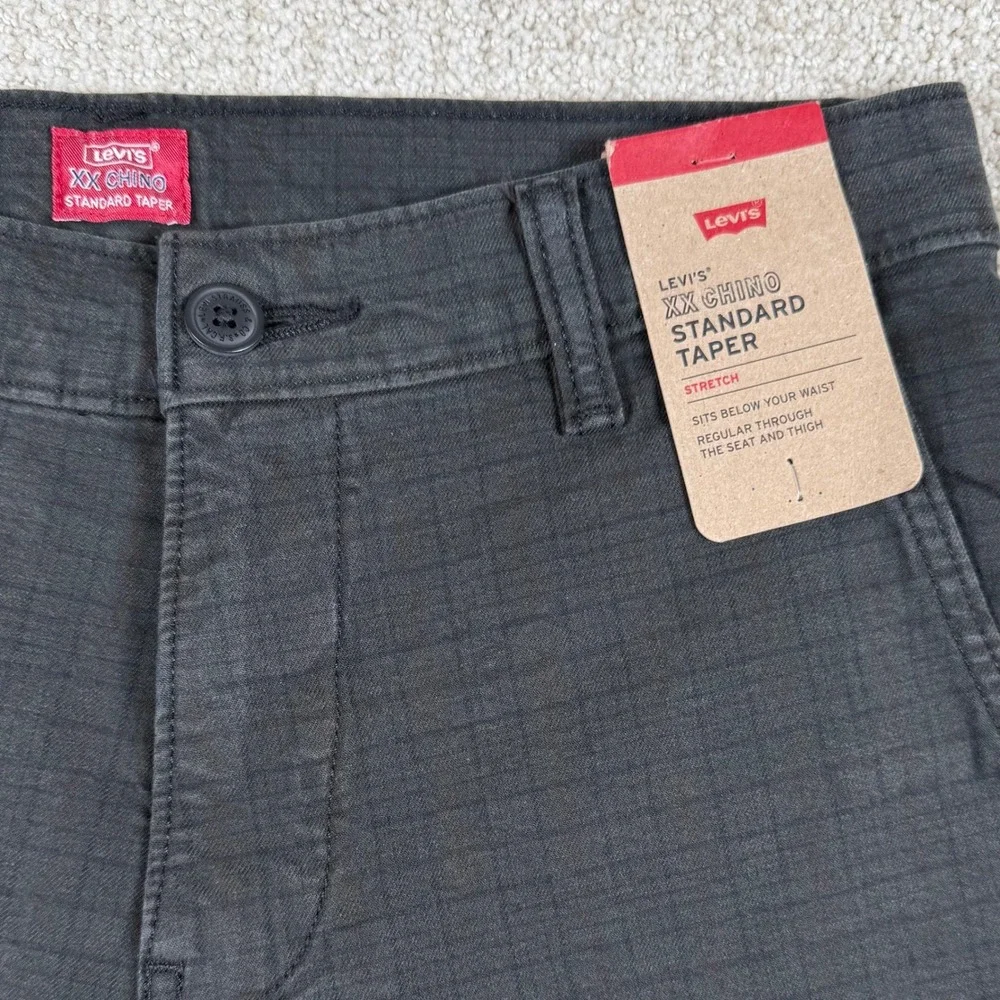 NEW Levi's Mens 28x30 XX Chino Standard Taper Stretch Gray Plaid Pants